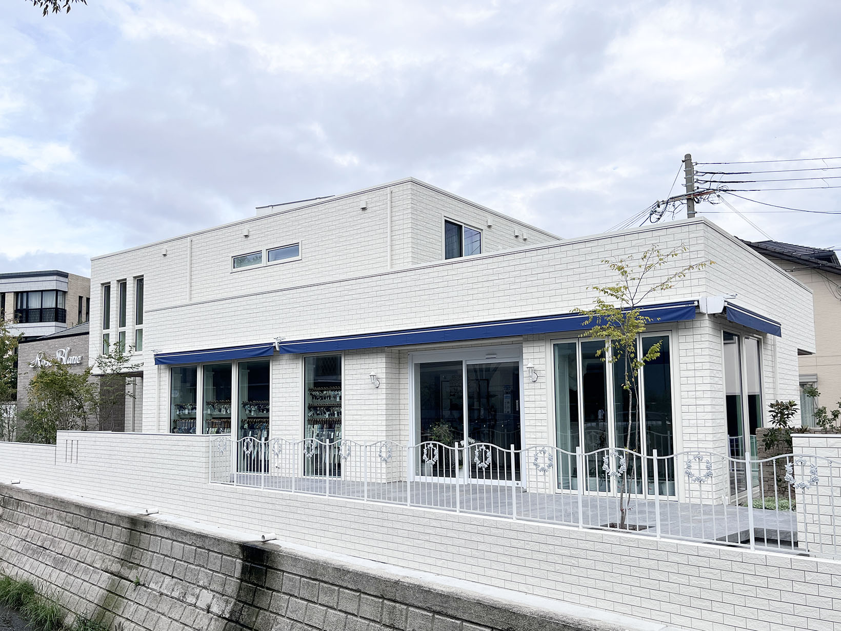 芦屋ロサブラン リアルショップ